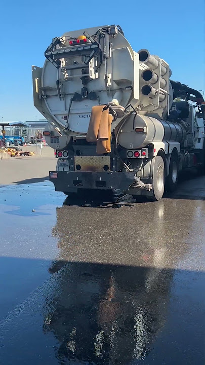 Auction #3889432 - 2010 International 7600 SFA Vactor Combin