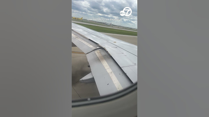 United aircraft engine catches fire before takeoff from Illinois airport