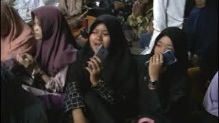 SHOLAWAT AKBAR KH. AHMAD SALIMUL APIP feat SENI TERBANGAN AL-MANSHURRIYYSH