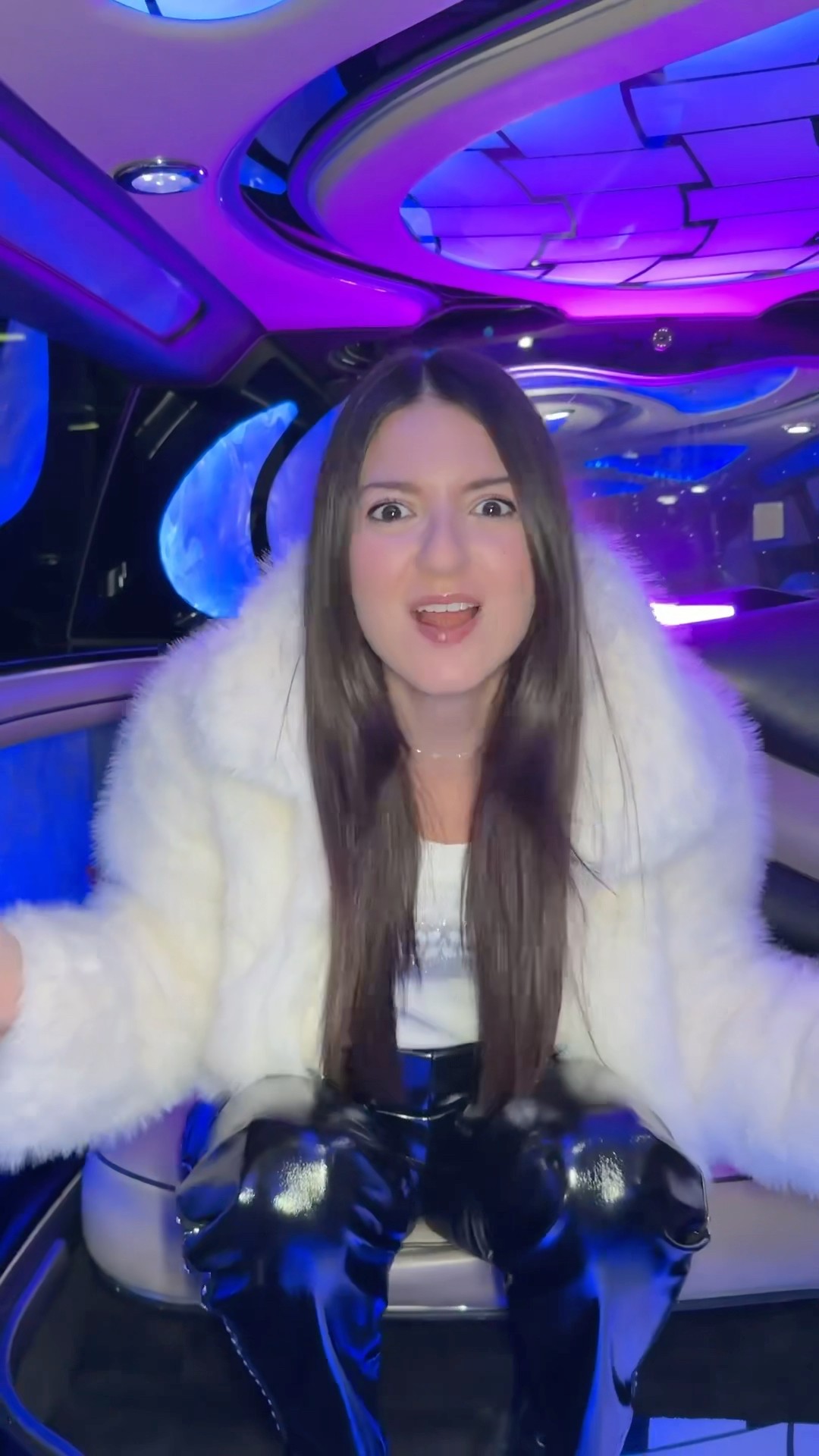 Sofì in giro in limousine! Sono nel prime!