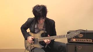 Richard Fortus Guns & Roses   Rock Ballad Loop  using Ditto Looper