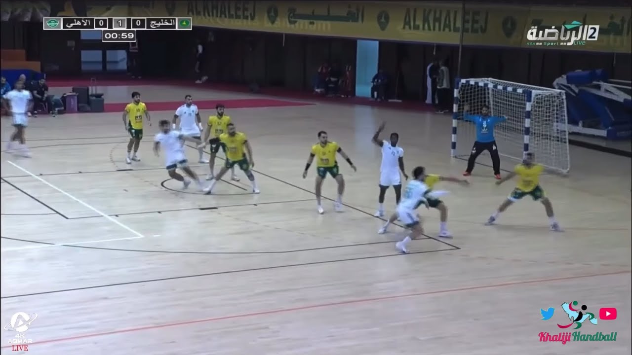 الخليج ضد الأهلي - الدوري السعودي 2025/26 - الجولة 14