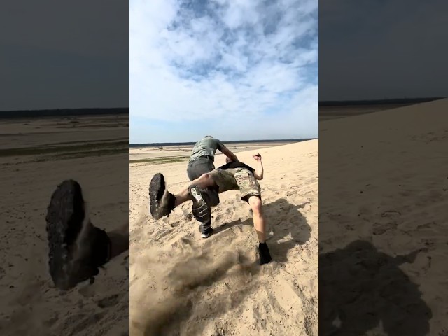 Miniatura filmu: Obalenie przeciwnika – techniki Krav Maga