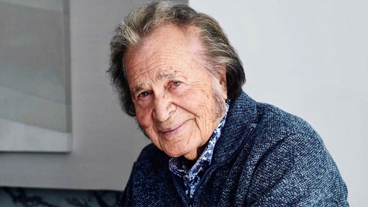 Remember Engelbert Humperdinck How He Lives Now is Heartbreaking