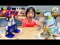 This toy robot transforms by itself grimlock vs optimus prime and buzz lightyear