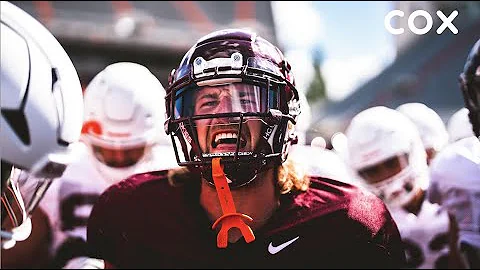 FB: Fall camp day in the life (Dax Hollifield)