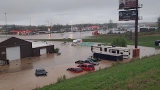 Several Missouri fire departments sent to West Plains to assist crews with dangerous flooding
