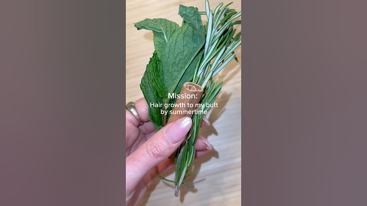 Rosemary water refresh 🌿✨ #hairgrowth #rosemarywater