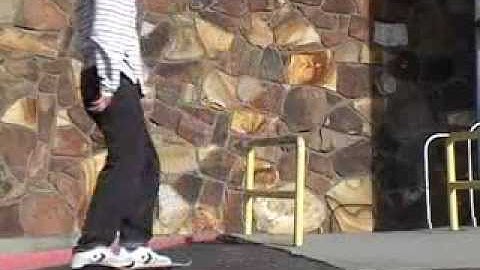 Switch Frontside Nose slide