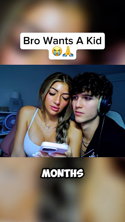 We AREN’T Having A Kid 😭 #twitchclips #rizz #twitch #funny #stream #clip #live #shorts
