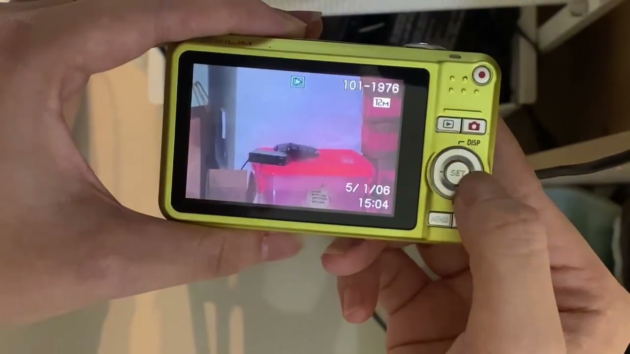 Casio exlim z85 (rare apple green) - YouTube