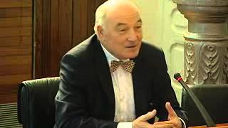 Preguntas de Ignacio Prendes a Rodríguez Vigil en la comisión de investigación del "caso Villa"