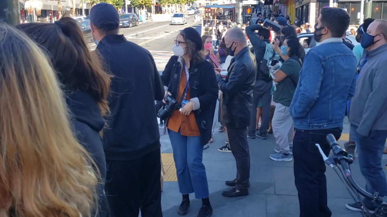 celebrando la victoria de biden en castro