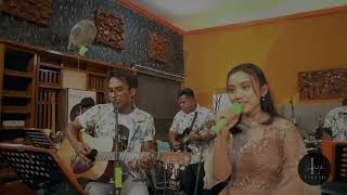 SETANGKAI ANGGREK BULAN - Broery Marantika & Emilia Contessa THE LEGEND COVER