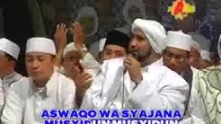 Ya habibi   Ya Laqolbin, Habib Syech live Tulung Agung Volume 2  - Durasi: 4:43. 
