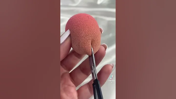 this is a sign to clean your dirty beauty sponge! #beautysponge #makeuphacks #IPSY