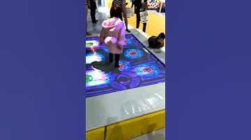 Interactive projectoin, Interactive trampoline, Intersting games with trampoline