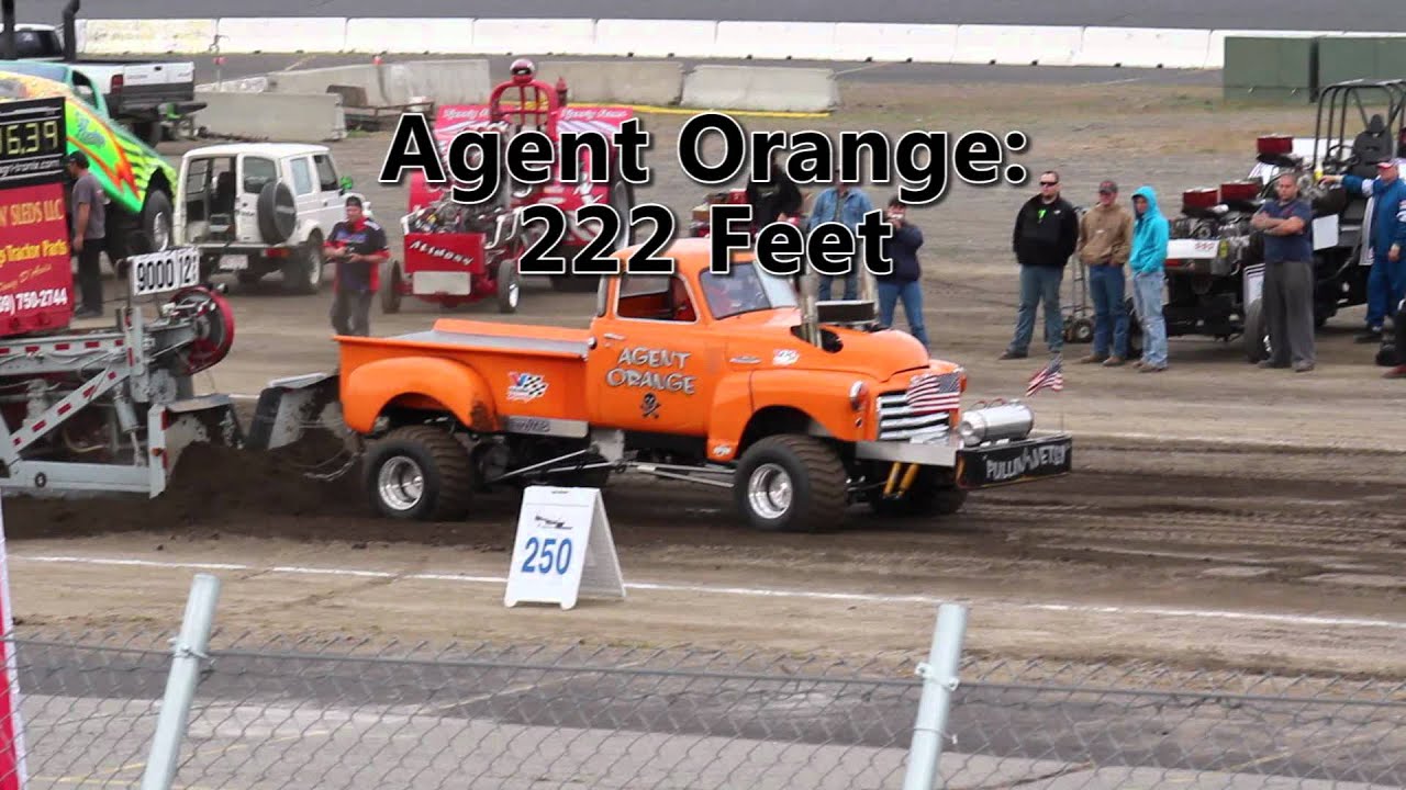 NHRDA NorthWest Diesel Nationals Sled Pulling Competition 2011 YouTube