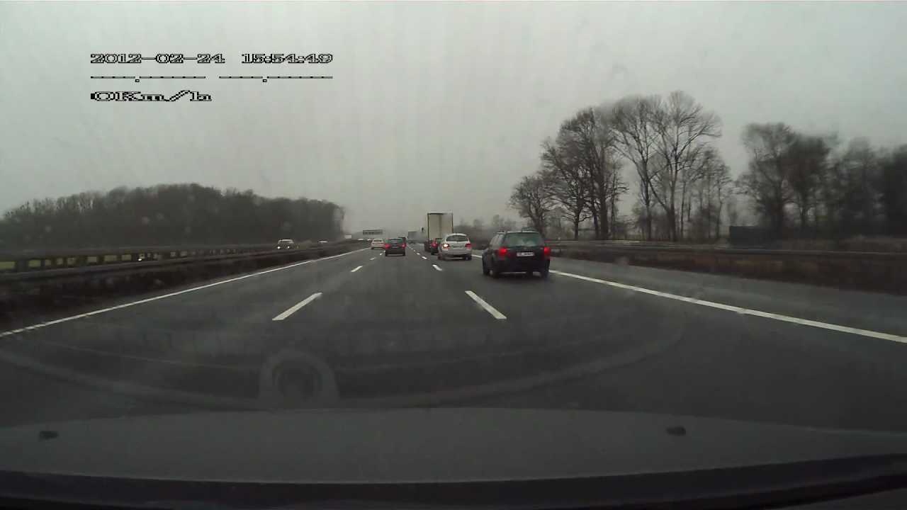 Rücksichtsloser Spurwechsel auf der Autobahn [HD] - A2 Auffahrt Hamm Beinahe Crash Unfall