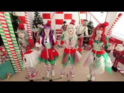 Broken Peach - Santa Claus is Coming to Town (Christmas Special)