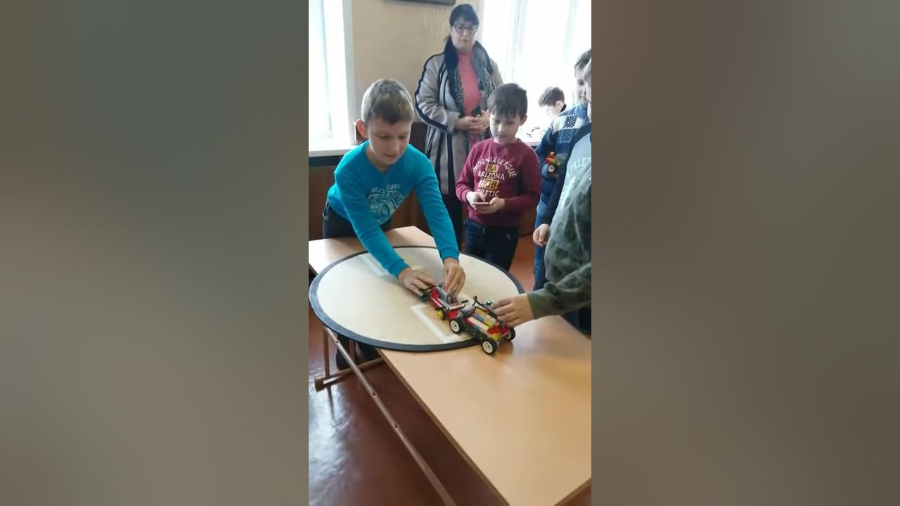Робо-сумо - YouTube