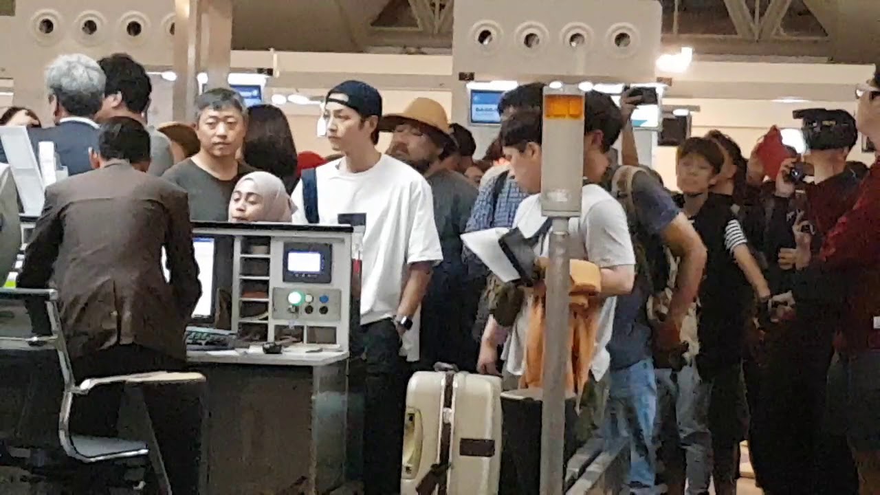 Song joong ki back to korea after filming asdal chronicles in brunei