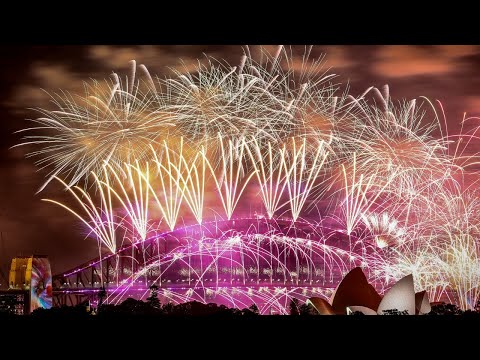 Новогодние фейерверки в крупных городах мира