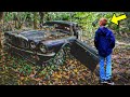 Junge sieht ein verlassenes altes Auto im Wald. Was er darin fand, ist extrem schockierend!