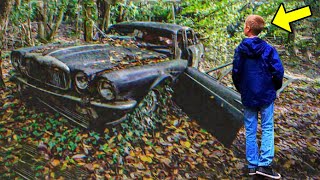 Junge sieht ein verlassenes altes Auto im Wald. Was er darin fand, ist extrem schockierend!