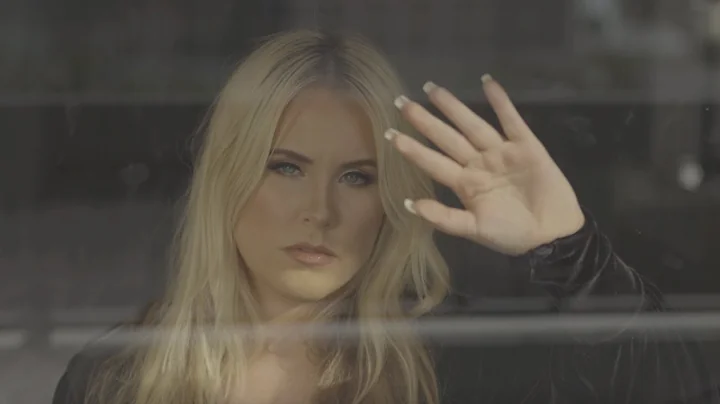 Alexis Arnold - Read Between the Lines (Official M...