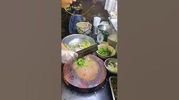 Chặt gà lẹ tayyyy  #gatatuongvy #streetfood #cooking