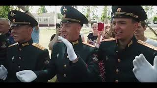 картинка: Выпуск Омского автобронетанкового инженерного института.