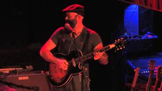 Pot Roast and Kisses - The Reverend Peyton's Big Damn Band - Reggie's Rock Club chords