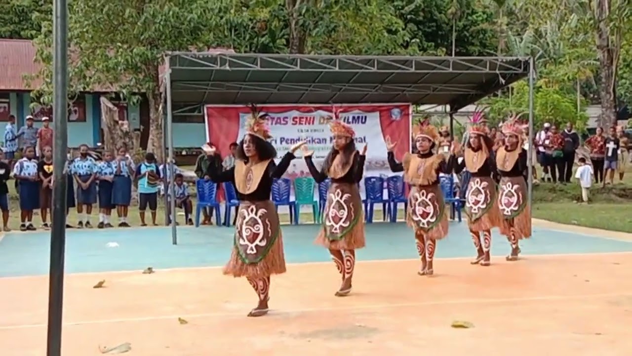 SAJOJO TARI KREASI SMPN 2 SENTANI JAYAPURA PAPUA