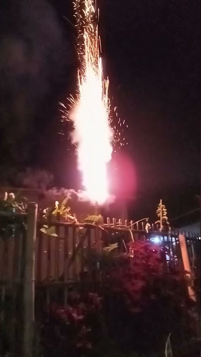 PETASAN MELEDAK DI BAWAH😂|| ROMAN CANDLE MALAM TAKBIR