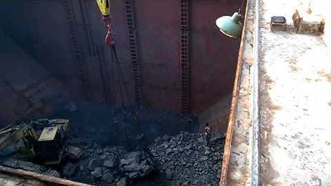 Unloading Boulder by netsealing at mongla