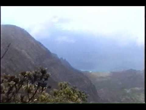 top-of-na-pali-coast-kauai-hawaii