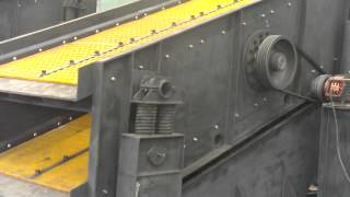 Circular vibrating screen with polyurethane screen which is testing in our workshop