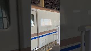 上越新幹線　E7系発車