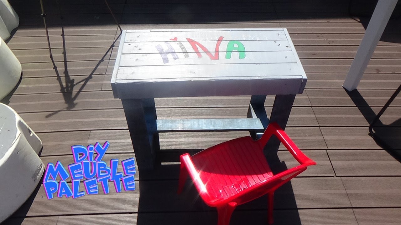 TUTO FABRIQUER UNE TABLE POUR ENFANT EN PALETTE - LA TAVERNE ! - YouTube