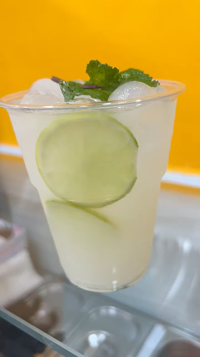 Fresh lemonade.🍋‍🟩#lemonade #homemade #sorbet #refreshingdrink