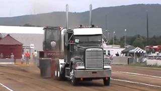 Lorah's Truck Pull 63012