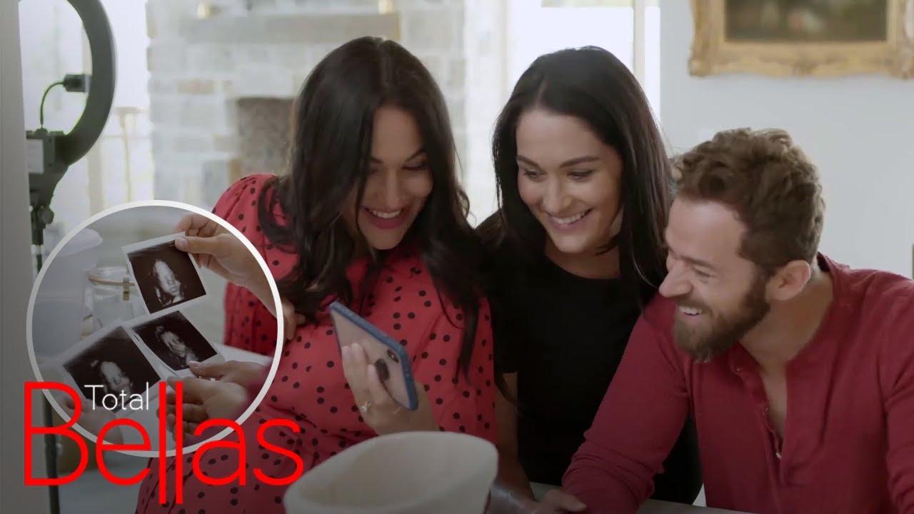 Brie & Nikki Bella Show Off 3D Sonograms of Babies | Total Bellas