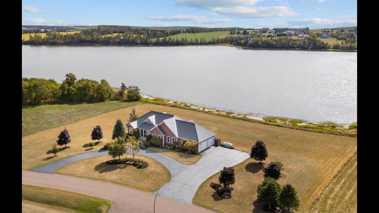 1.2M Dollar Waterfront Estate | 206 Alexander Drive, Clyde River, Prince Edward Island C0A1H0