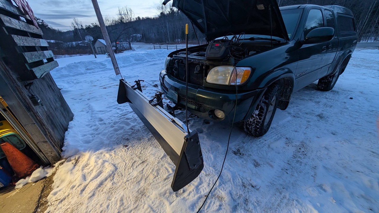 First plow using the front hitch on the Toyota Tundra with the SnowSport.