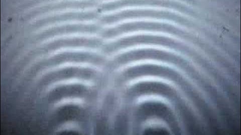 3B50.z - Ripple Tank - Two Slit Interference