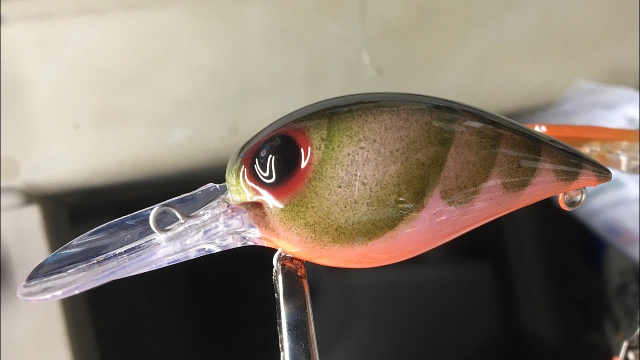 custom painted Wiggle wart crankbait (Phantom blue Craw)