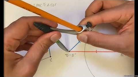 Proving the SSS triangle congruence criterion using transformations