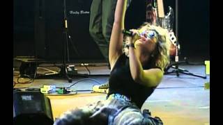 (HD) Marina and the Diamonds - Mowgli's Road (Paredes de Coura Festival 19/08/2011) 1