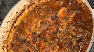 Курица тушеная с вялеными томатами, рисом и оливками. Chicken with rice sundried tomatoes and olives Курица тушеная с вялеными томатами, рисом и оливками. Chicken with rice sundried tomatoes and olives